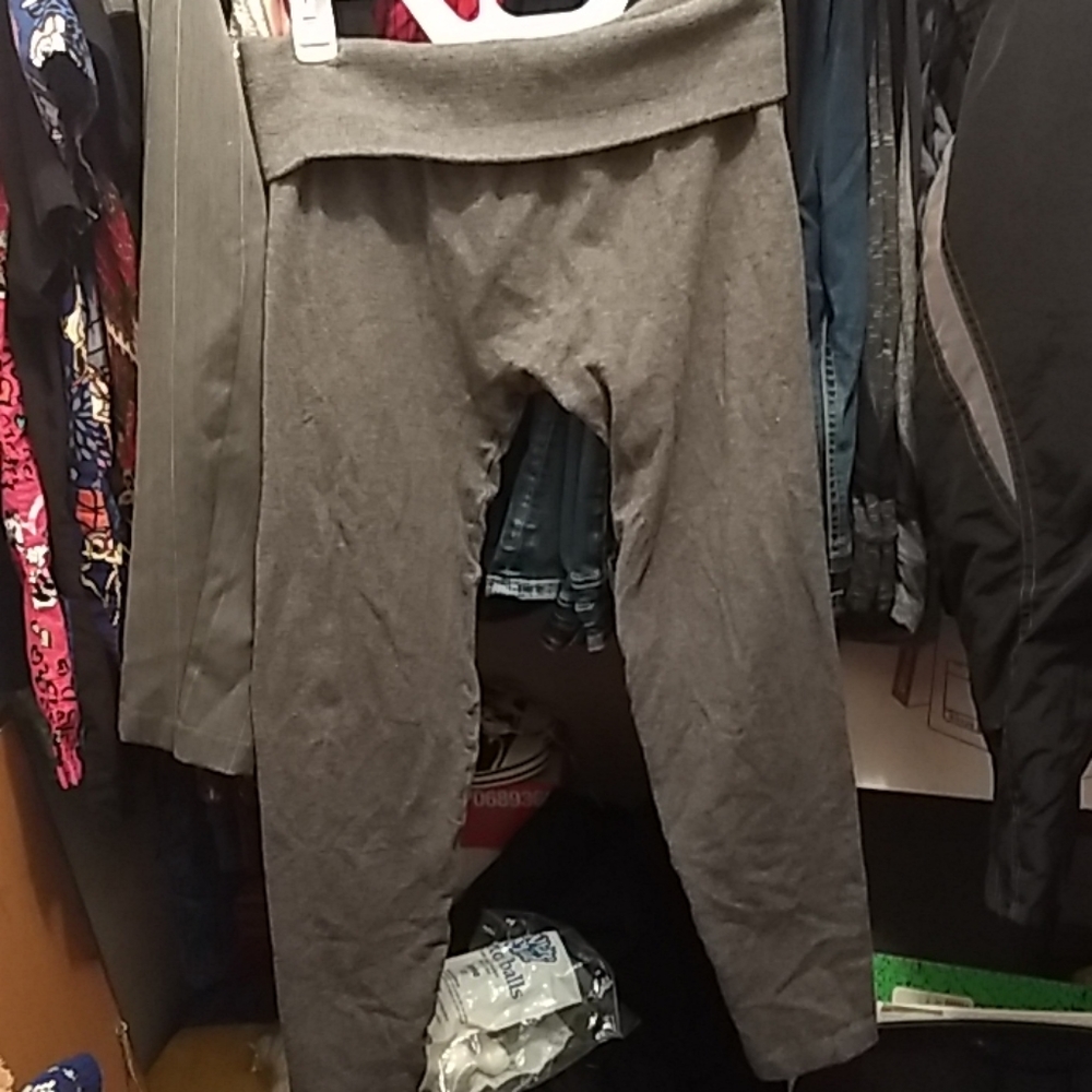 Grey leggings